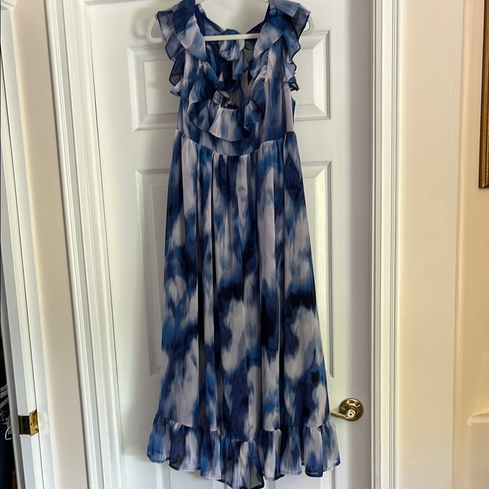 Banana Republic maxi dress. S. Blue. Ruffles. Smocked back.